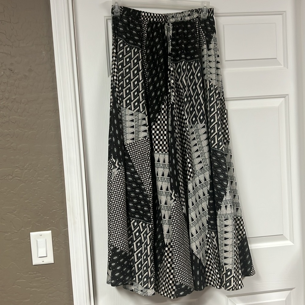 Mix Nouveau New York Maxi Skirt